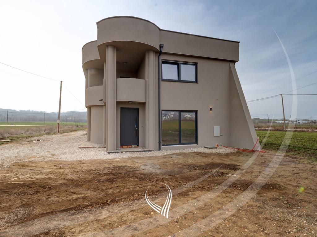 200m2 house for sale in Lower Bërnicë17