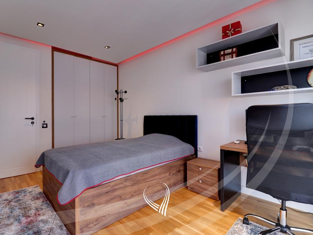 Banesë me 3 dhoma gjumi me qira në lagjen Arbëria – Dragodan13