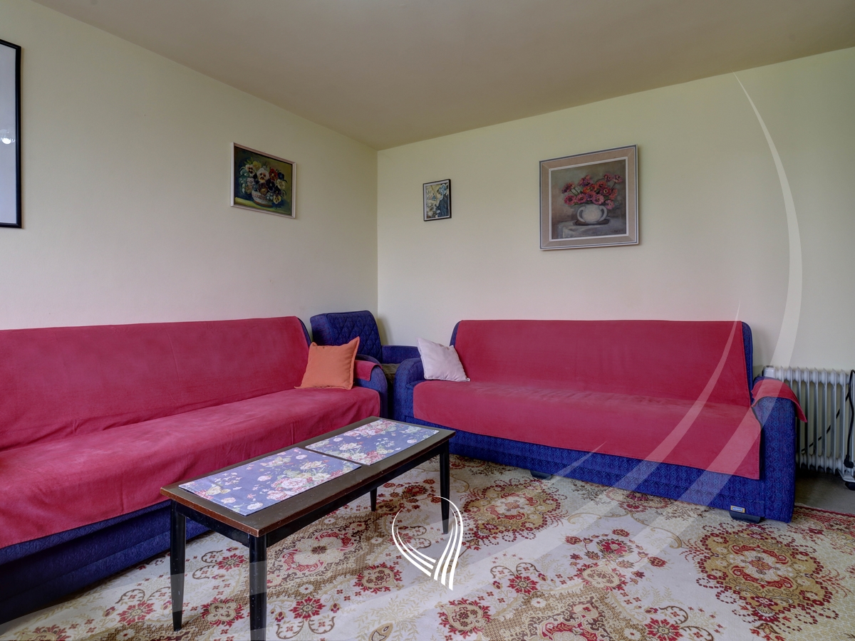 3-bedroom apartment for sale in the Ulpiana neighborhood3