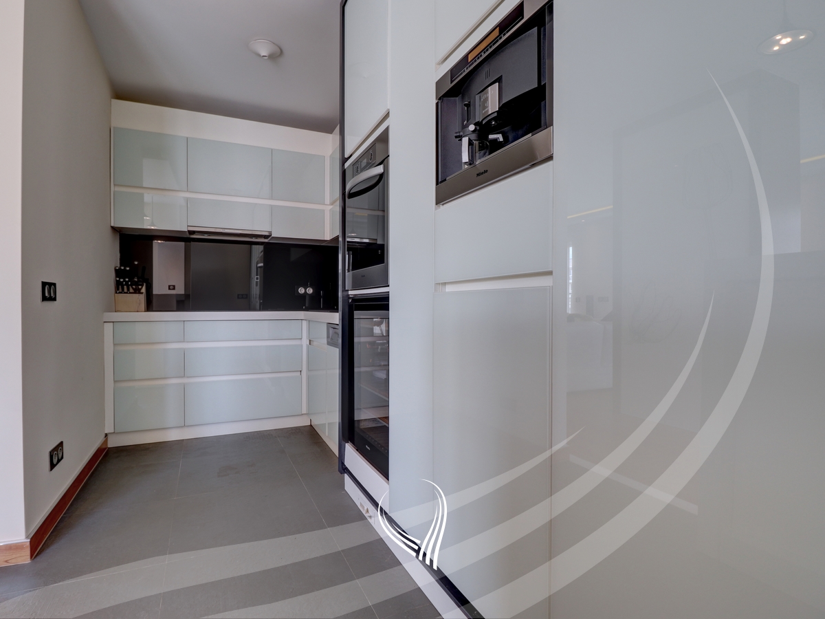 Penthouse 243.35m2 në shitje në lagjen Kalabria – Emshir8