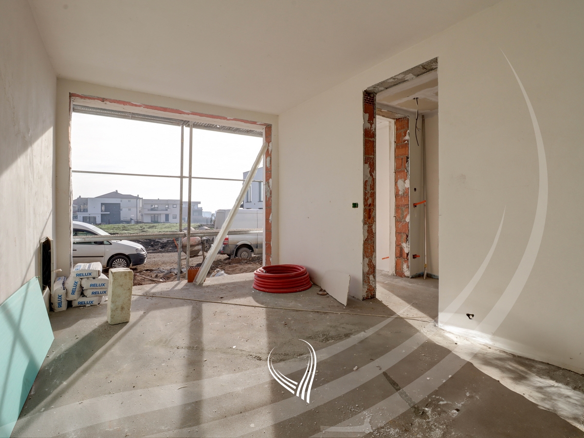 Shtëpi me 4 dhoma gjumi në shitje në Çagllavicë – Lagjja e Artë 214