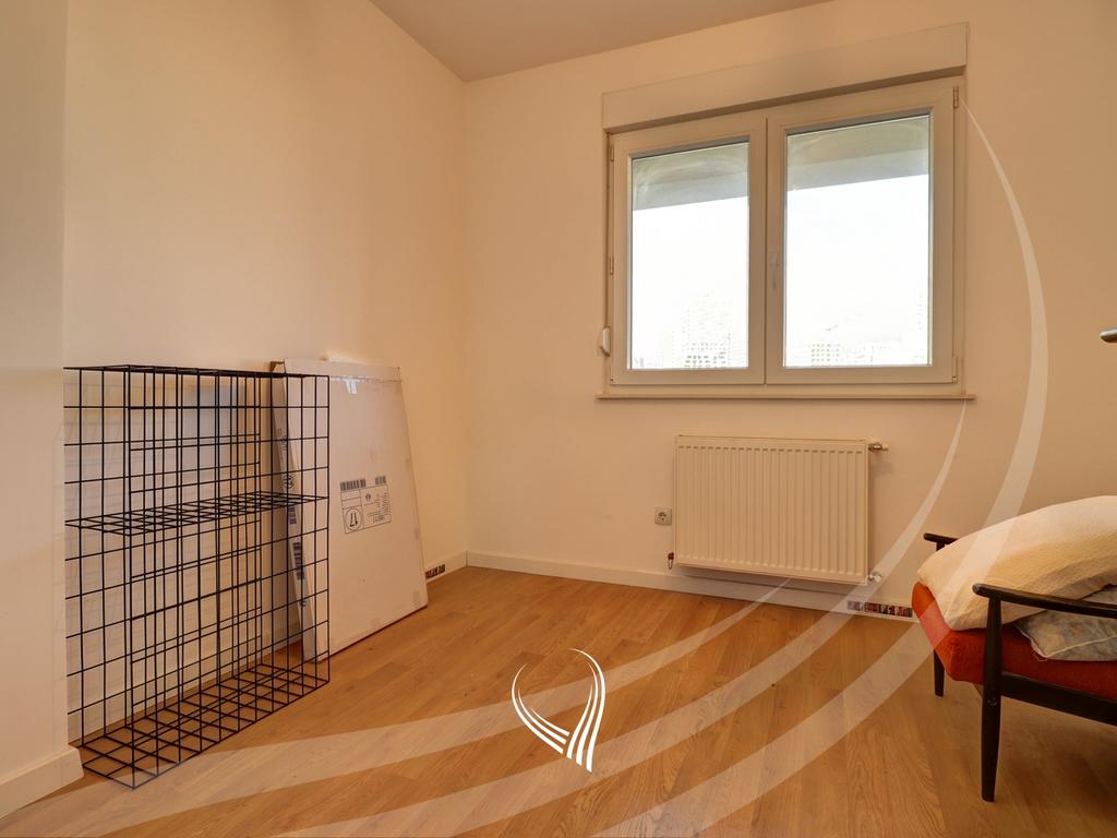 Banesë me 2 dhoma gjumi me qira në lagjen Mati 1 – Rruga C6