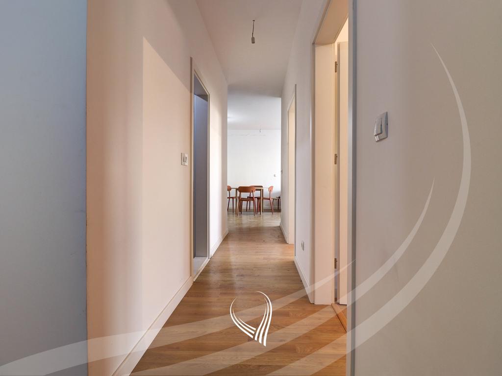 Banesë me 2 dhoma gjumi me qira në lagjen Mati 1 – Rruga C7