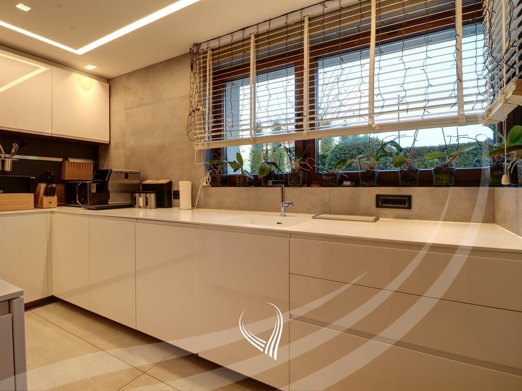 700m2 house for sale in the Marigona Residence neighborhood8