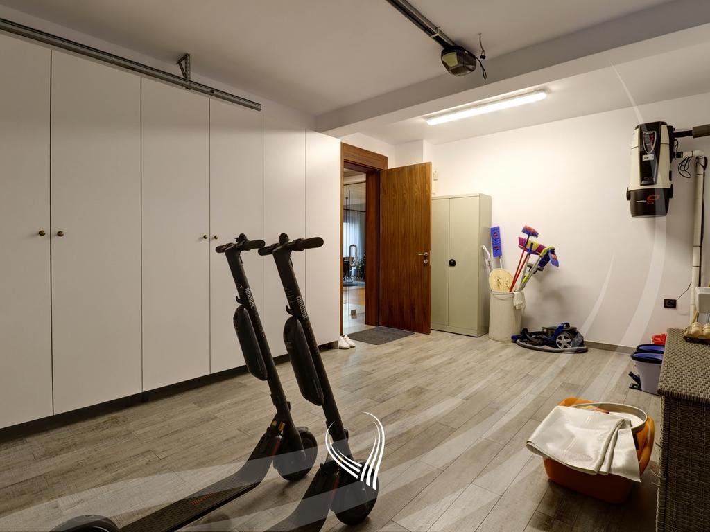 700m2 house for sale in the Marigona Residence neighborhood38