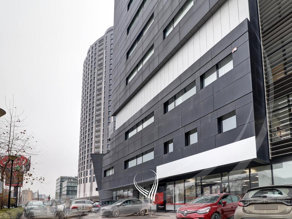 Zyre 1,560m2 me qira në lagjen Lakrishtë – Ramiz Sadiku18