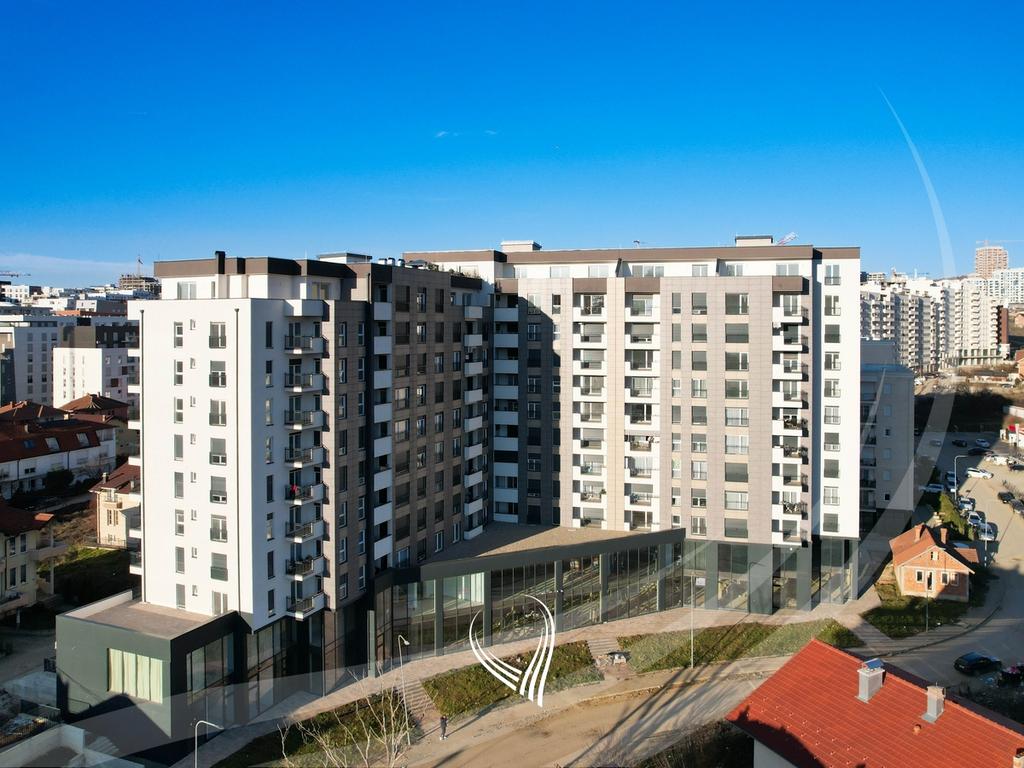 Banesë me 3 dhoma gjumi në shitje në lagjen Mati 117