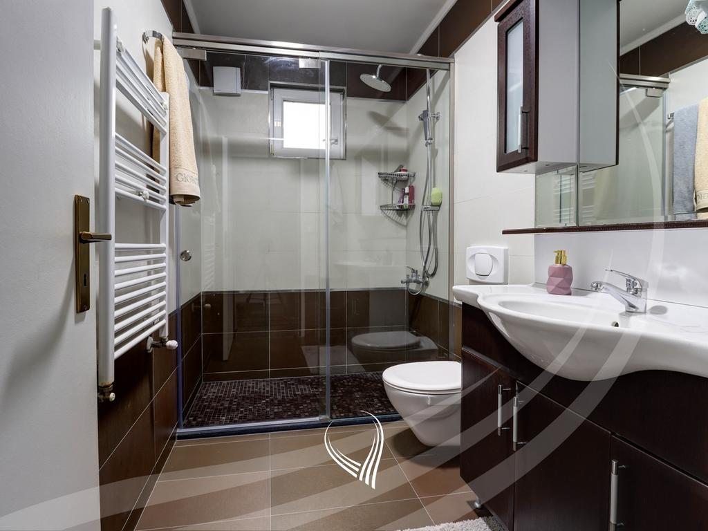 Shtëpi me 3 dhoma gjumi në shitje në Çagllavicë13