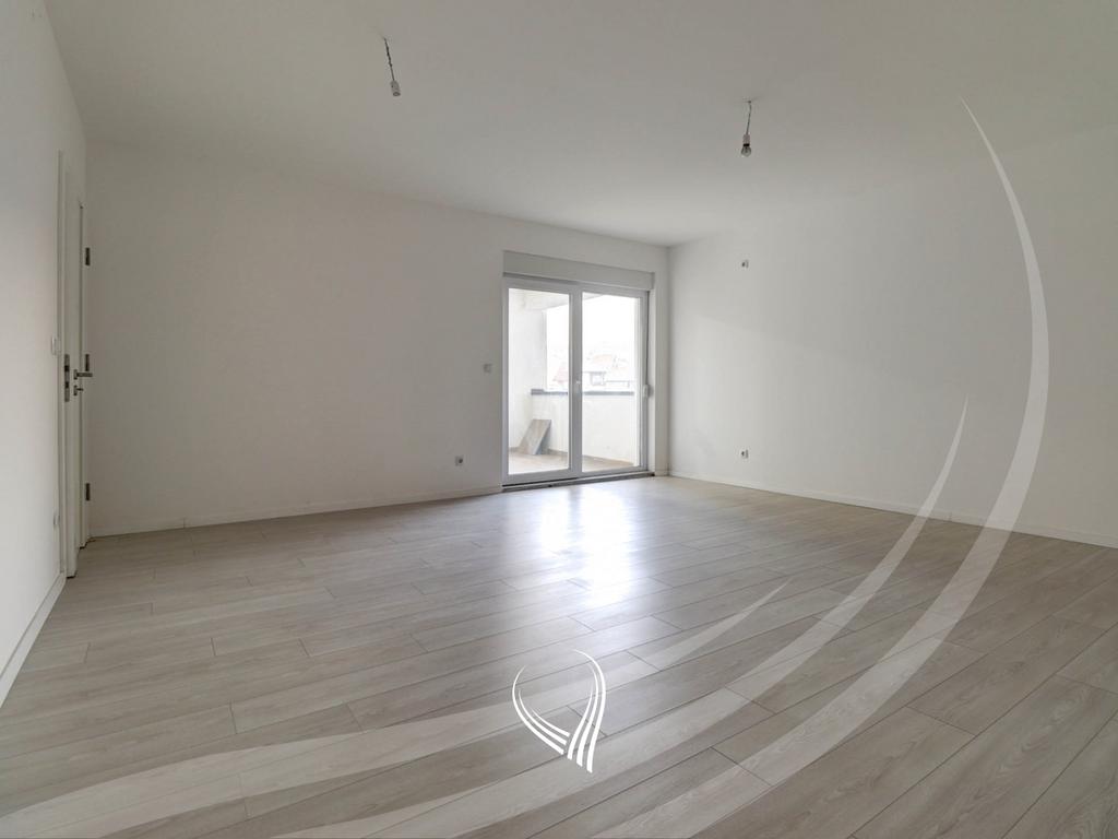 Banesë me 1 dhomë gjumi në shitje në lagjen Mati 11