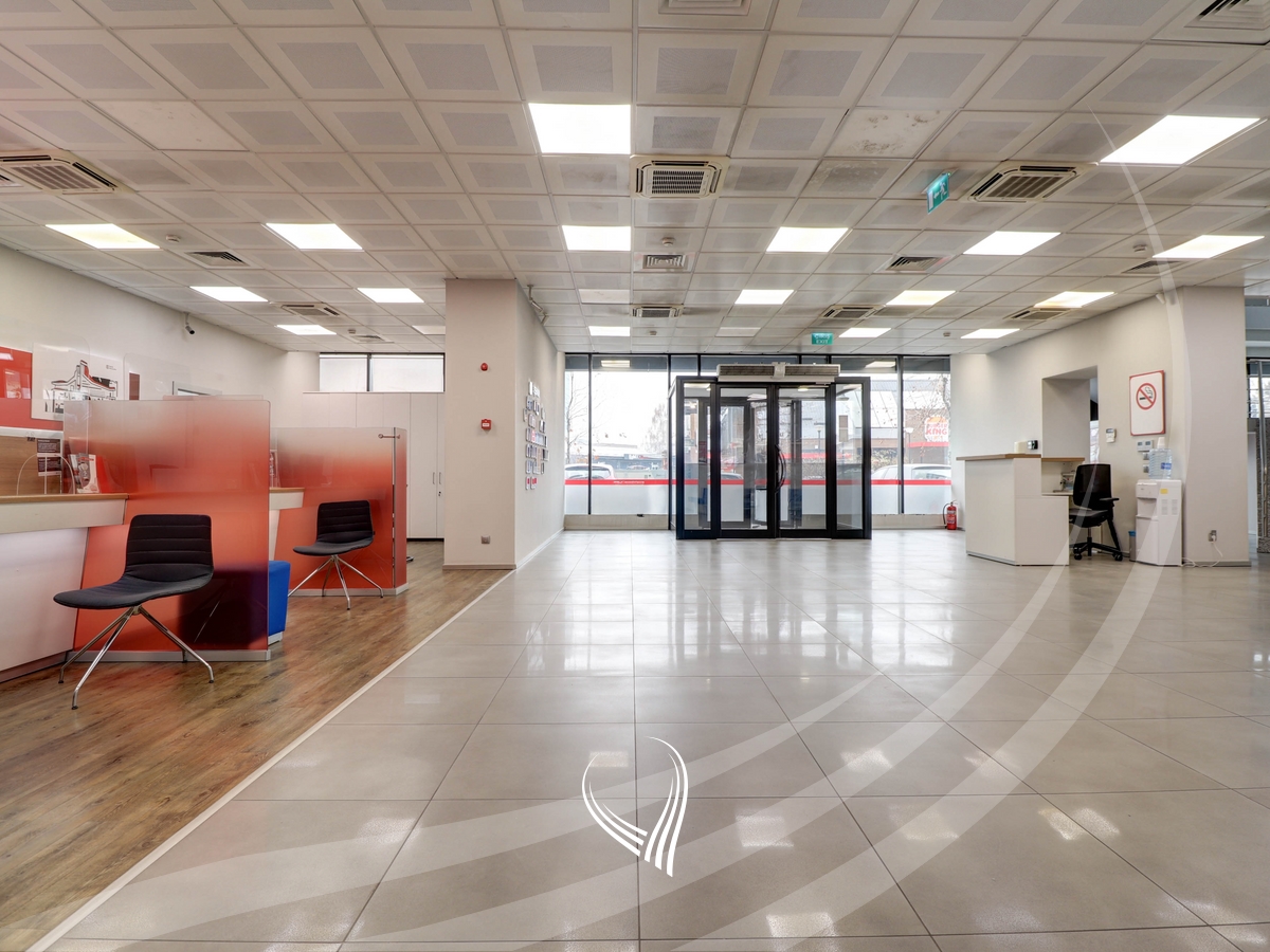 Zyre 1,560m2 me qira në lagjen Lakrishtë – Ramiz Sadiku6