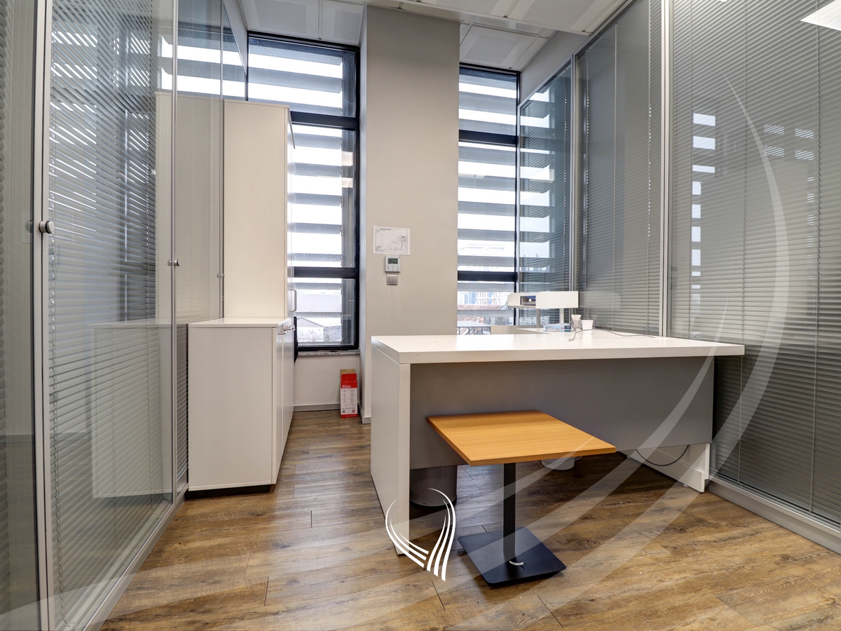 Zyre 1,560m2 me qira në lagjen Lakrishtë – Ramiz Sadiku10