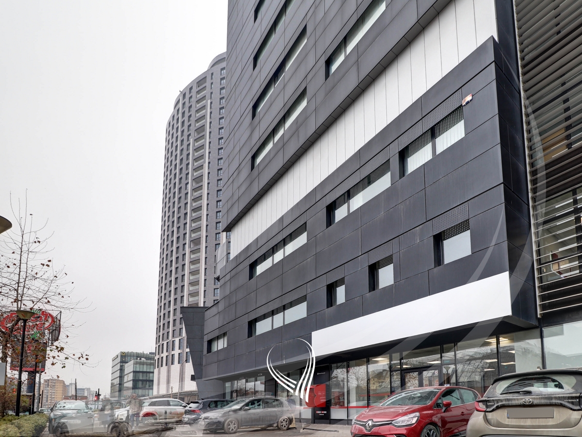 Zyre 1,560m2 me qira në lagjen Lakrishtë – Ramiz Sadiku18