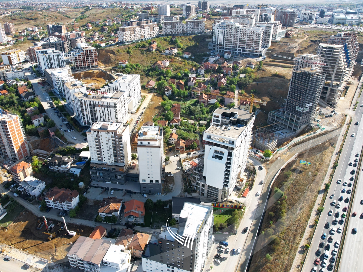 3-bedroom apartment for sale in the Prishtina e Re neighborhood0