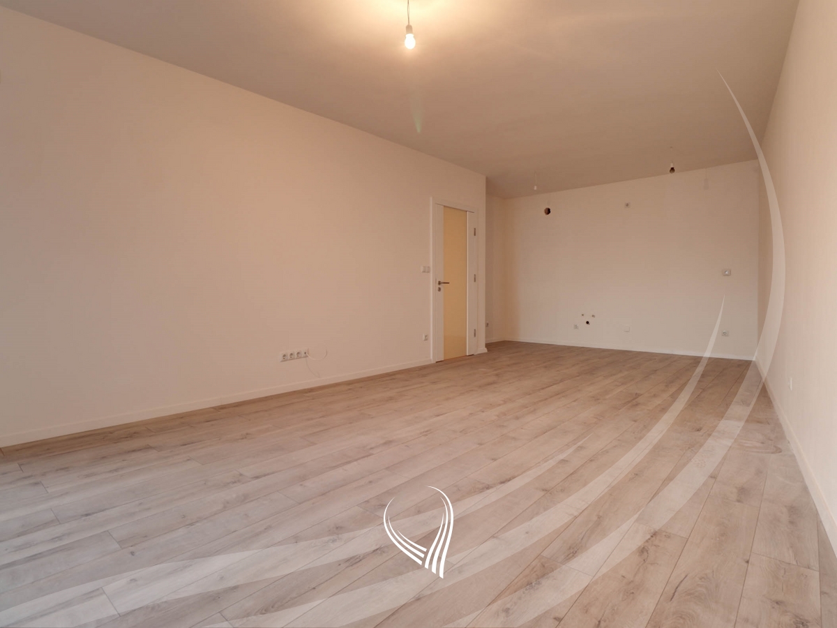 Banesë me 3 dhoma gjumi në shitje në lagjen Mati 11