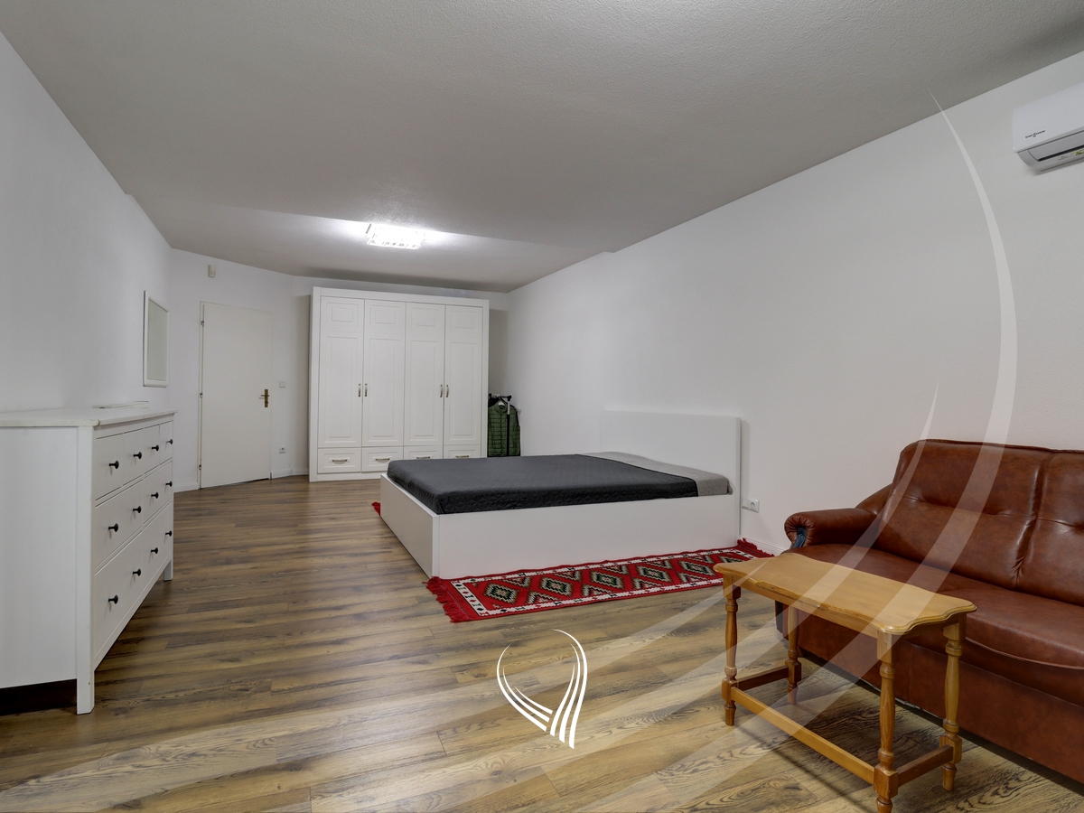 Shtëpi me 3 dhoma gjumi në shitje në Çagllavicë8