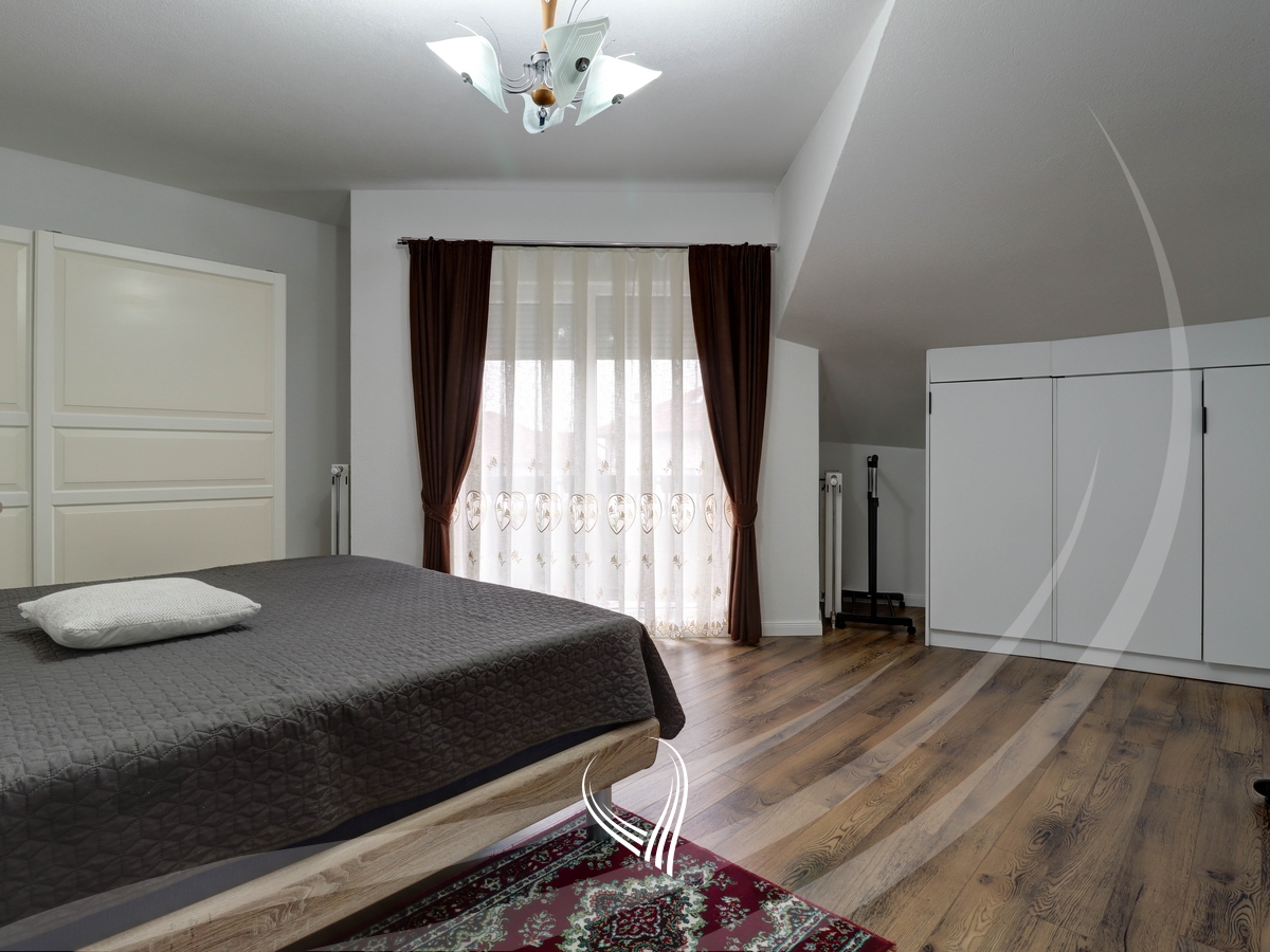 Shtëpi me 3 dhoma gjumi në shitje në Çagllavicë9