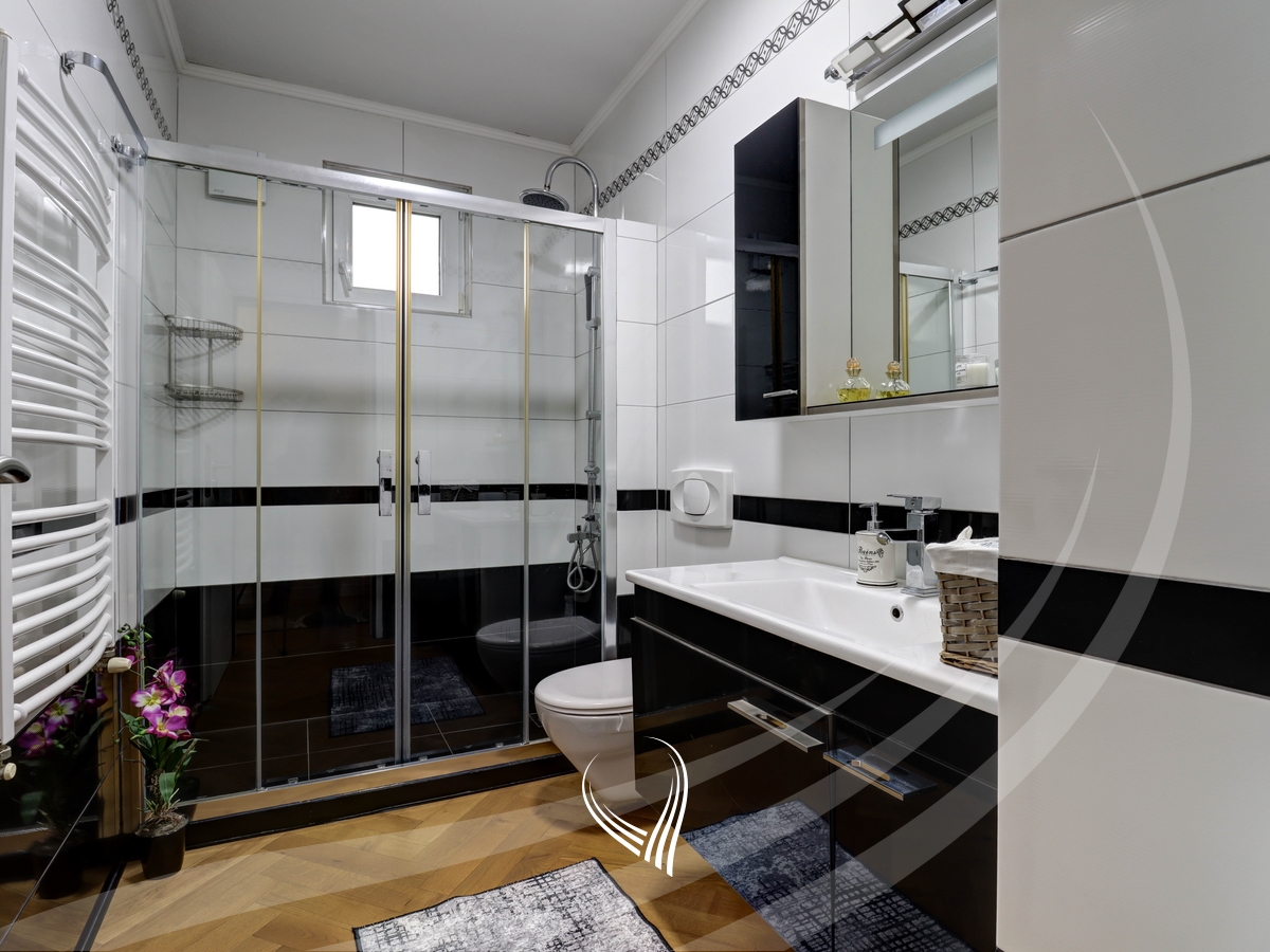 Shtëpi me 3 dhoma gjumi në shitje në Çagllavicë14