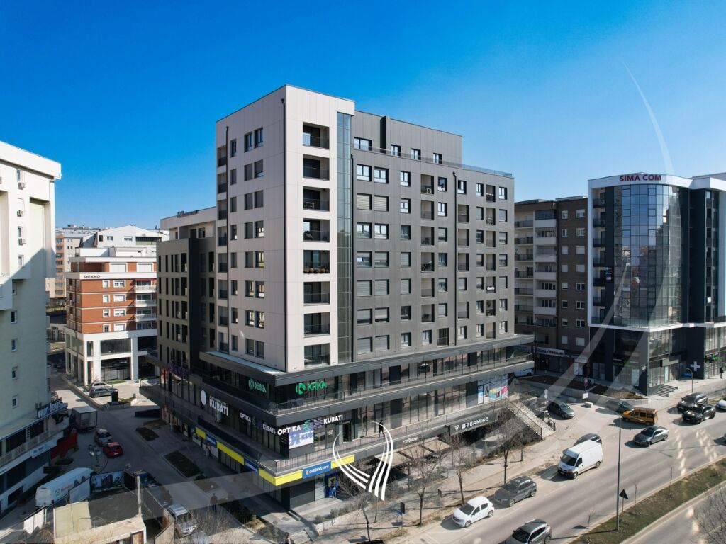 Lokal 80m2 me qira në lagjen Mati 1