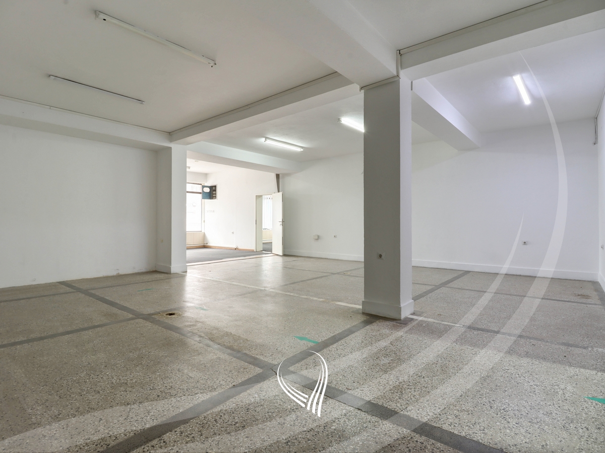 Lokal 340m2 me qira në lagjen Bregu i Diellit2