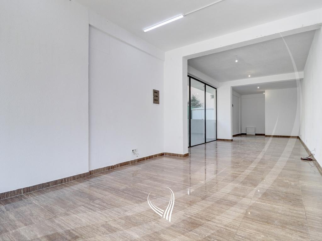 Lokal 75m2 me qira në lagjen Mati 12