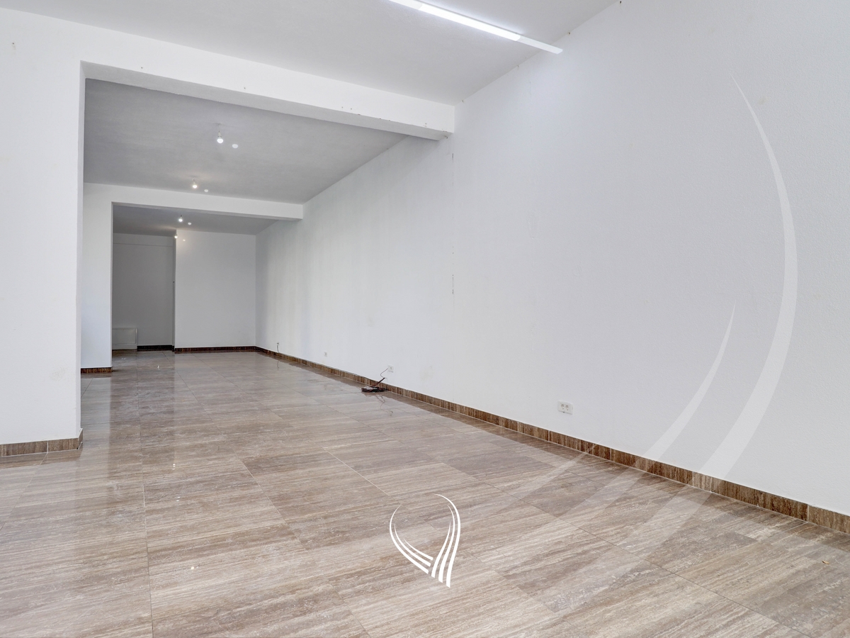 Lokal 75m2 me qira në lagjen Mati 13