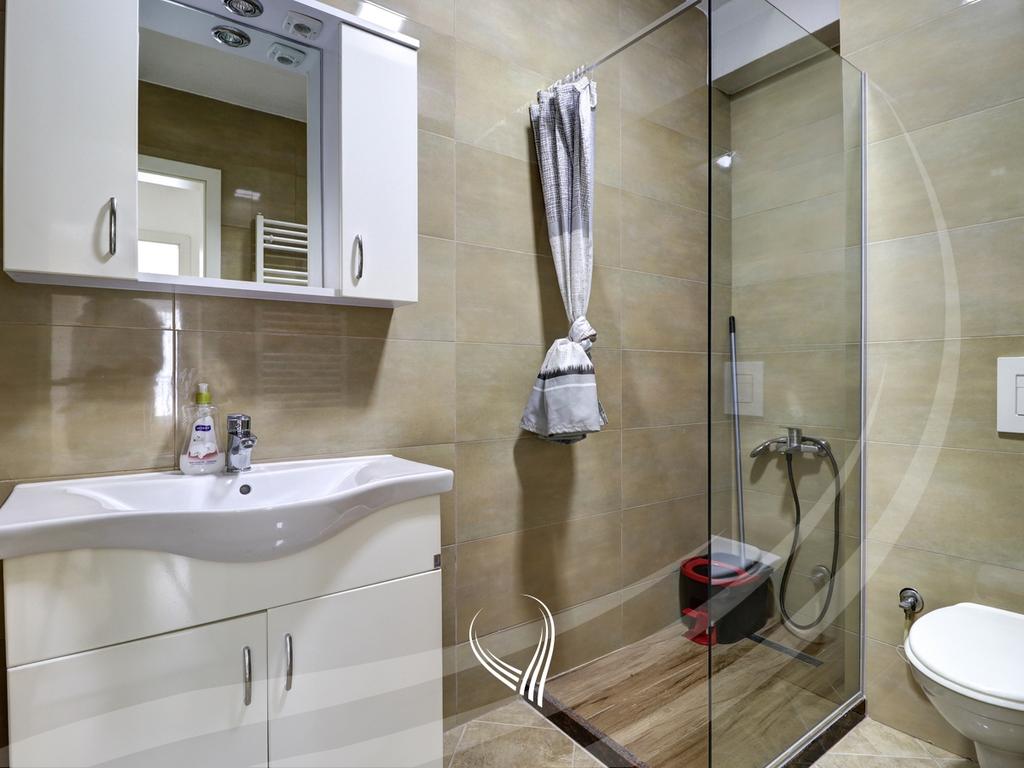 Banesë me 2 dhoma gjumi me qira në lagjen Mati 1 – Rruga B10
