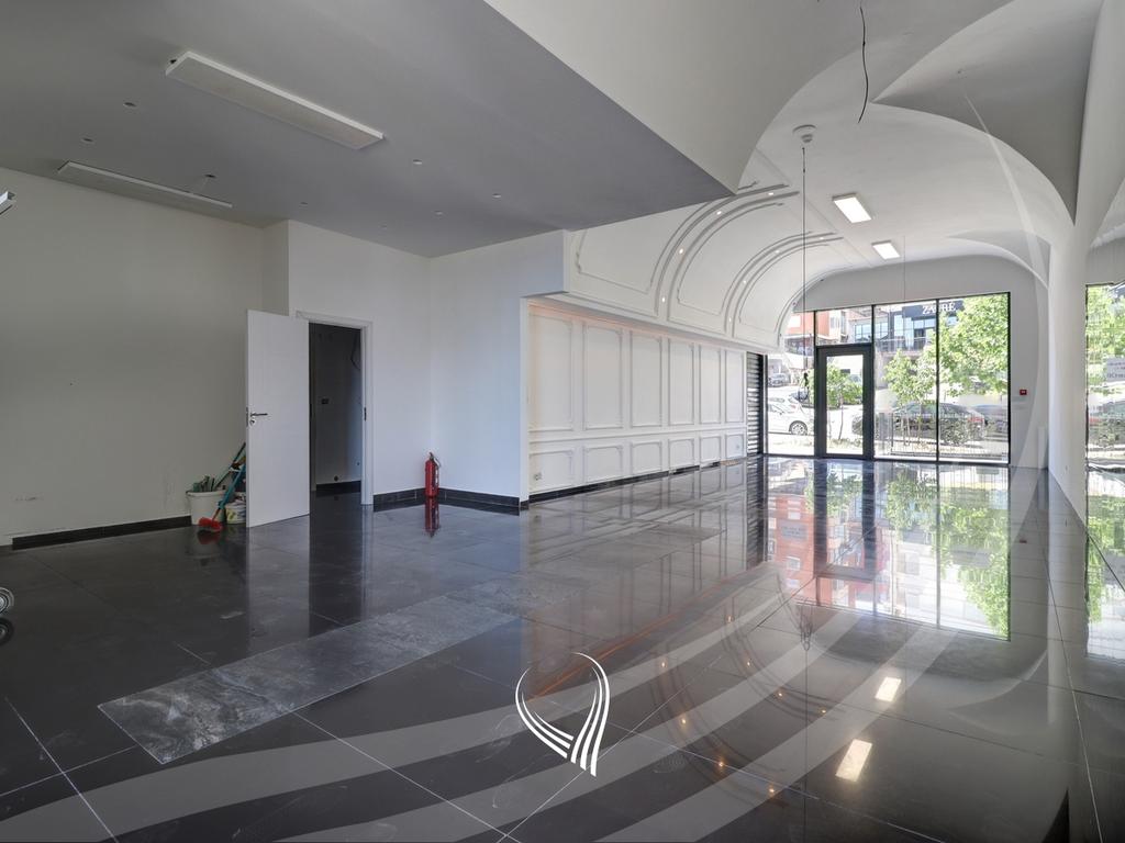 Lokal 100m2 me qira në lagjen Arbëria – Dragodan