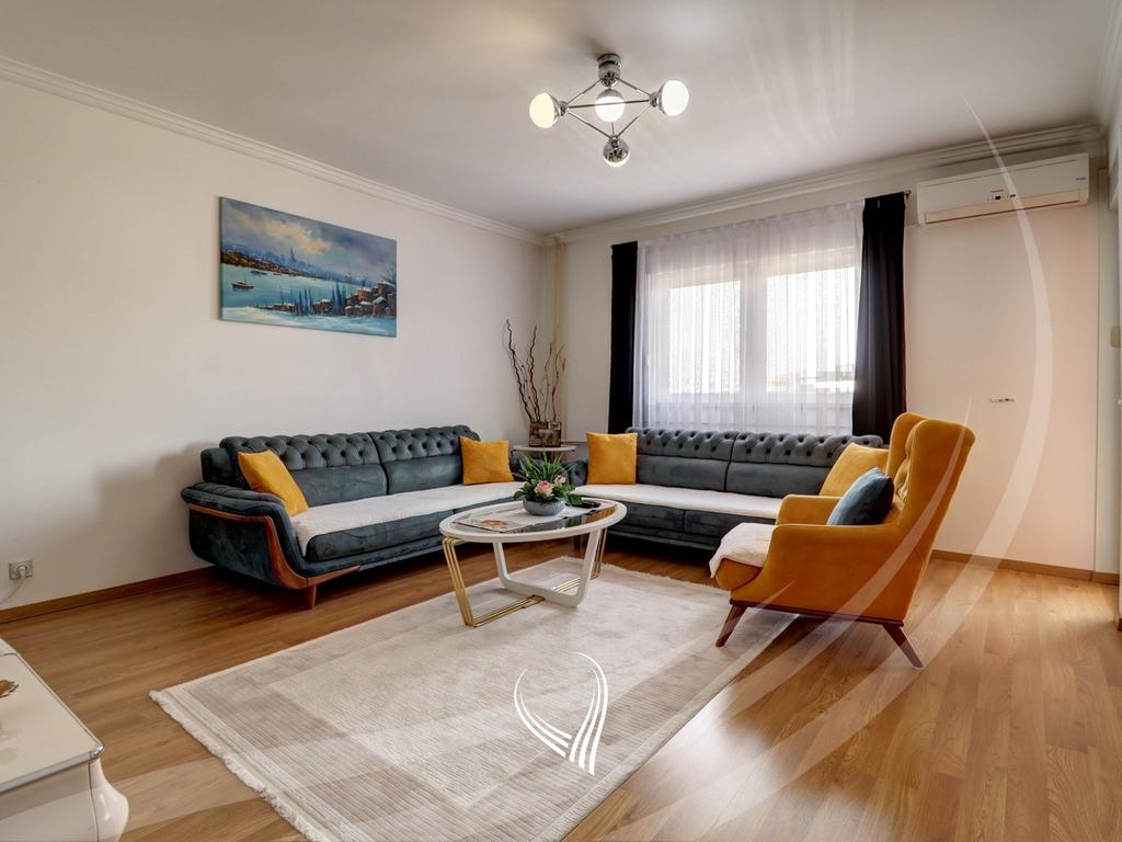 Banesë me 1 dhomë gjumi në shitje në lagjen Bregu i Diellit1