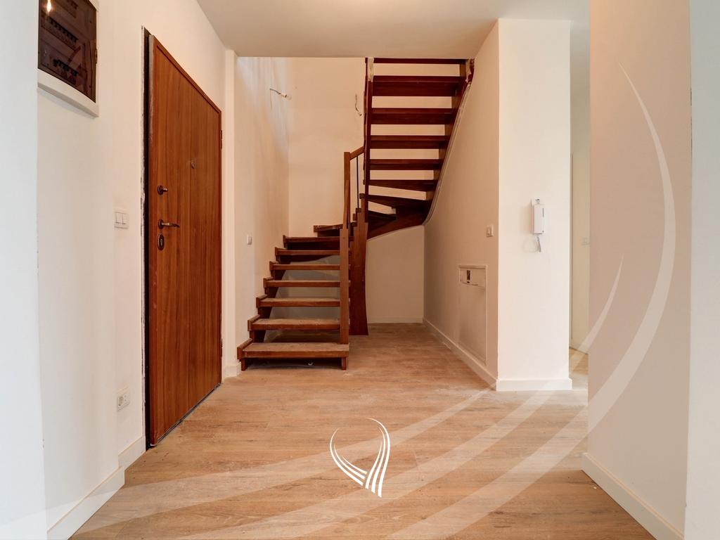 Duplex banesë 172.1m2 në shitje në lagjen Mati 1 – Kodrina13