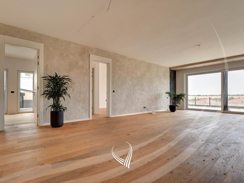 Banesë 245m2 me qira në lagjen Marigona HIll3