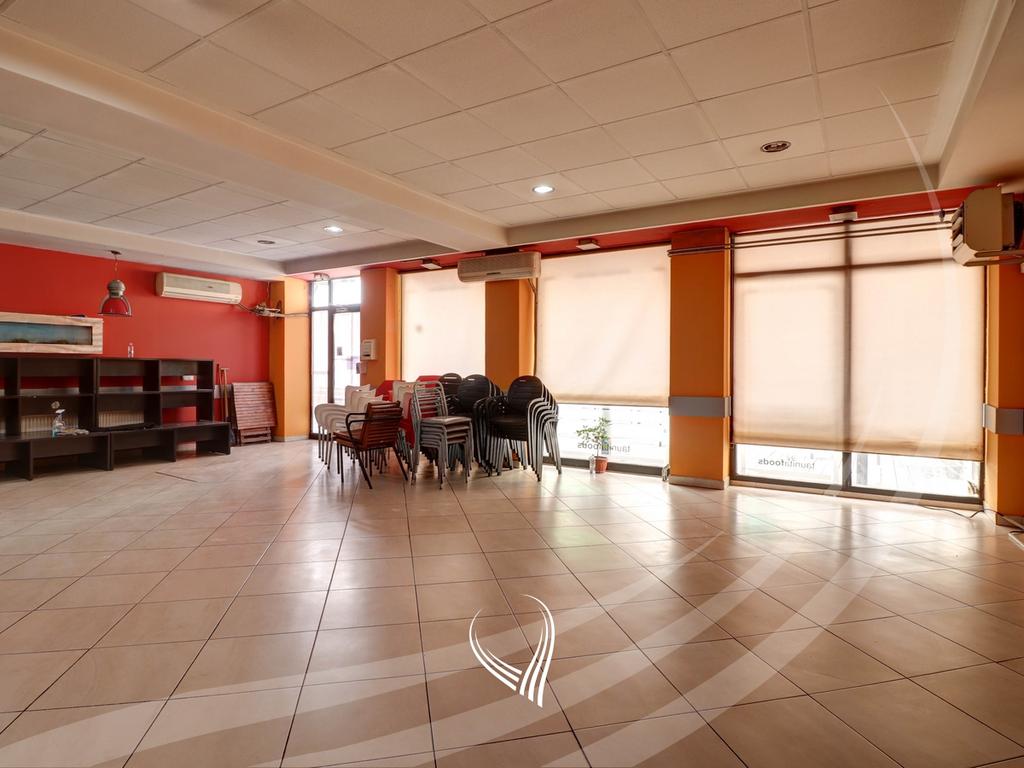 Lokal 360m2 me qira në lagjen Aktash3