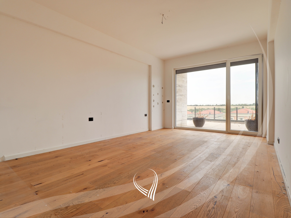 Banesë 245m2 me qira në lagjen Marigona HIll4