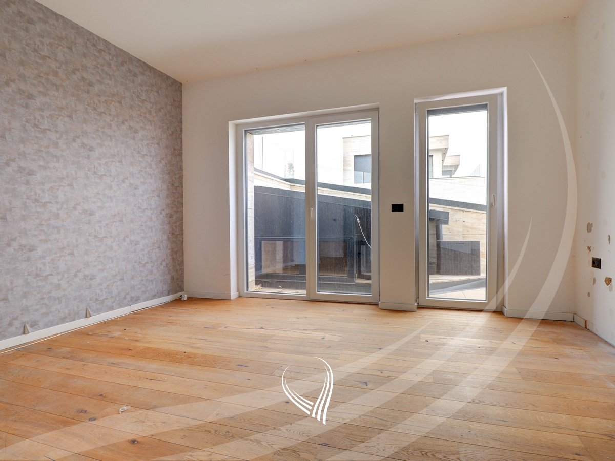 Banesë 245m2 me qira në lagjen Marigona HIll5