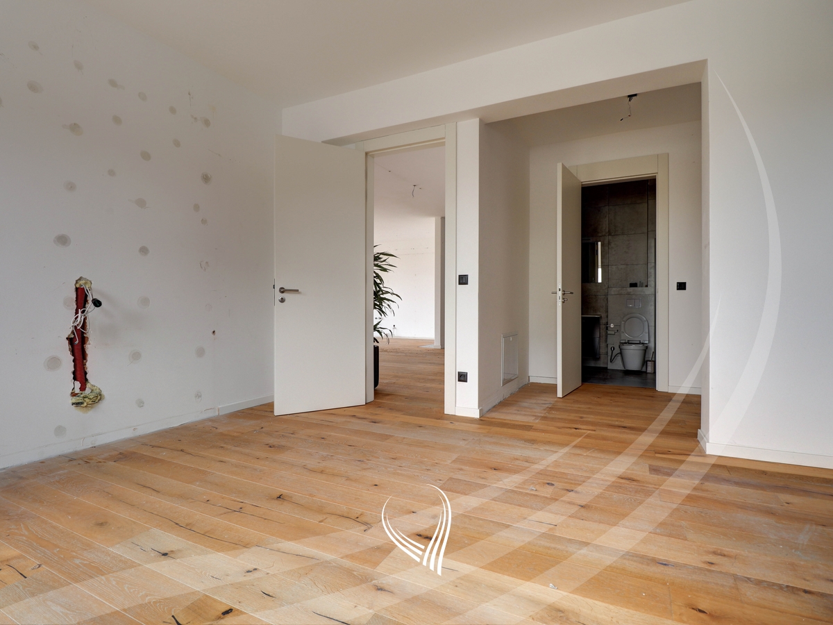 Banesë 245m2 me qira në lagjen Marigona HIll6