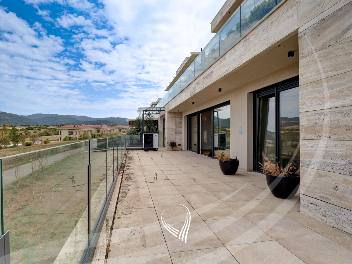Banesë 245m2 me qira në lagjen Marigona HIll7