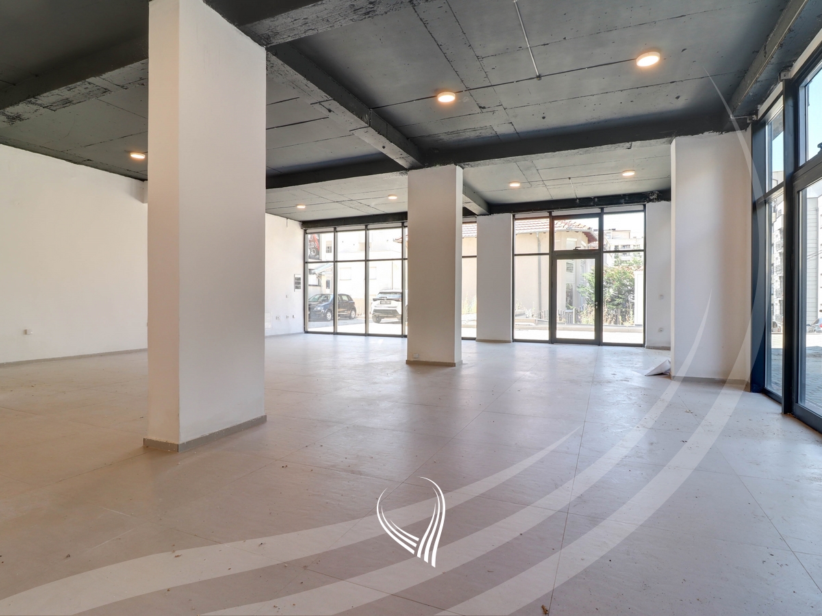 Lokal 120m2 në shitje në lagjen Mati 12