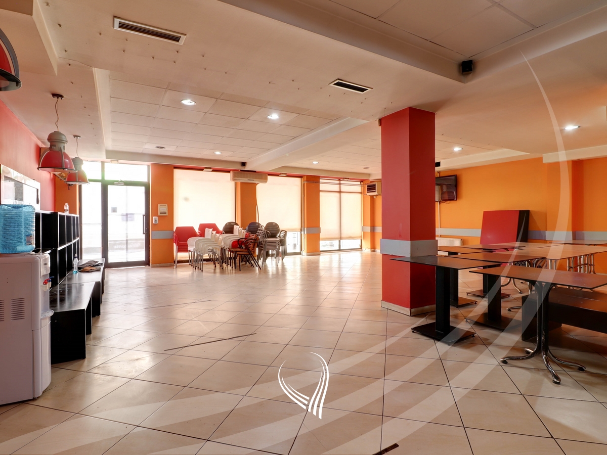 Lokal 360m2 me qira në lagjen Aktash1