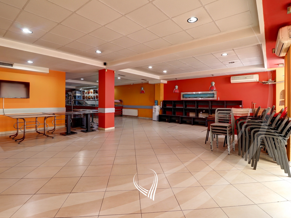 Lokal 360m2 me qira në lagjen Aktash2