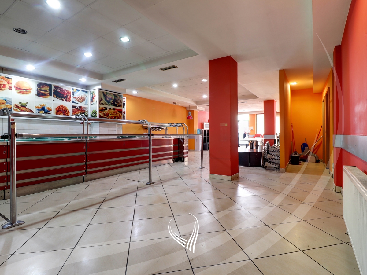 Lokal 360m2 me qira në lagjen Aktash5