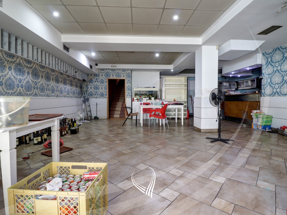 Lokal 360m2 me qira në lagjen Aktash7