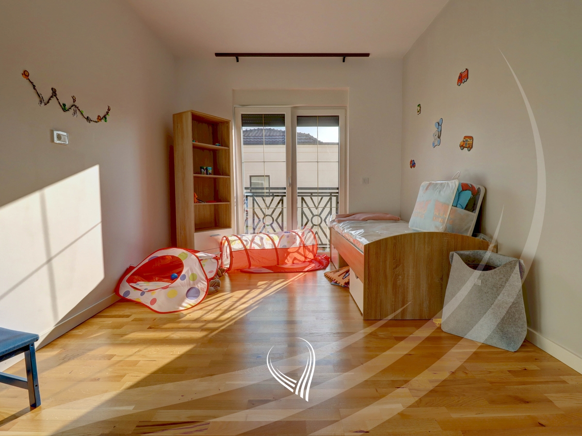 3 bedroom house for rent in Royal Green Residence - Zllatar neighborhood10