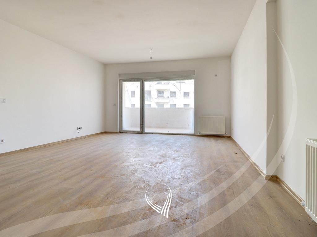 Zyre me 4 dhoma pune me qira në lagjen Mati 1