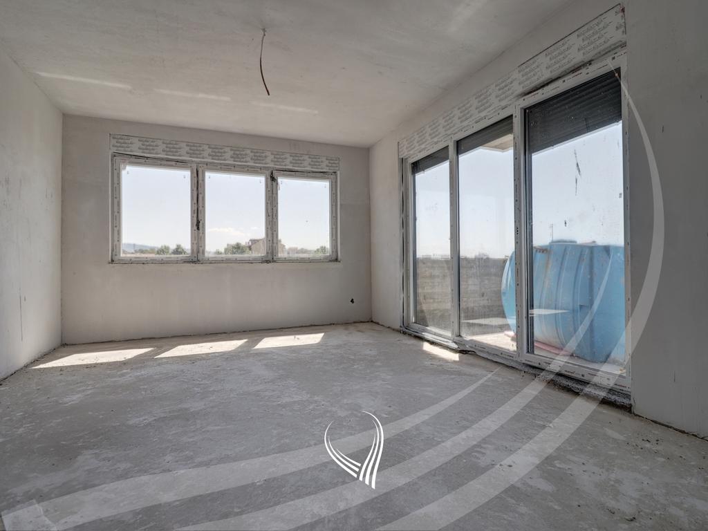 Banesë me 3 dhoma gjumi në shitje në lagjen Arbëria - Dragodan3