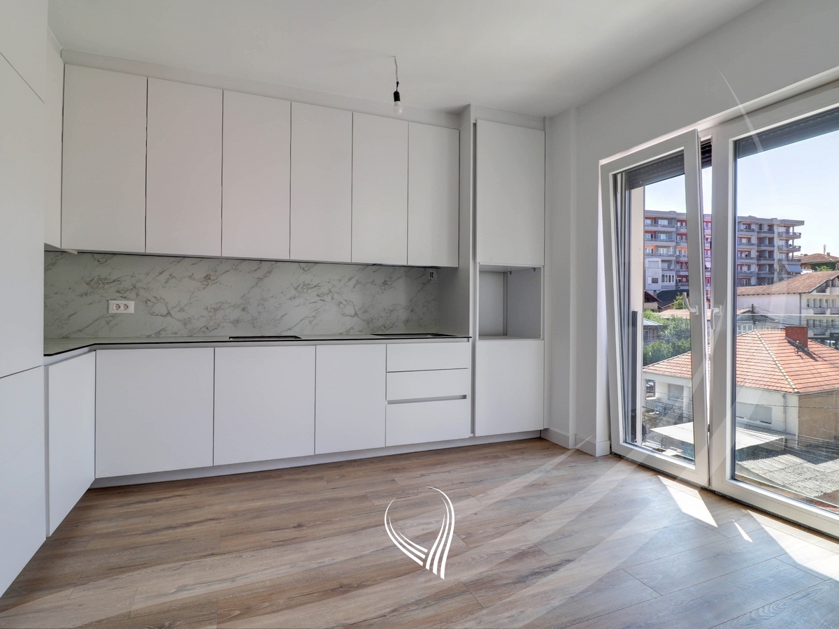 Office with 3 work rooms for rent in the Aktash neighborhood3