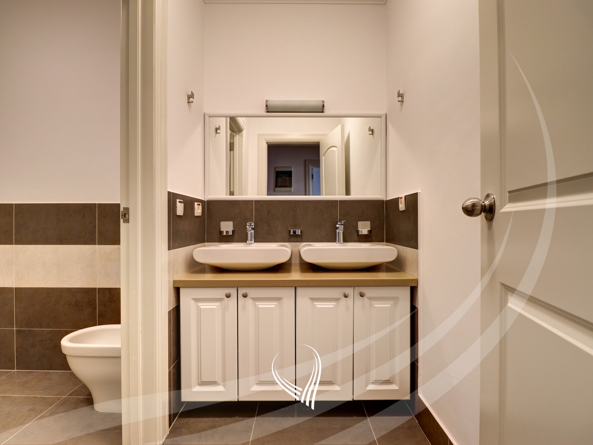 300m2 house for rent in International Village9