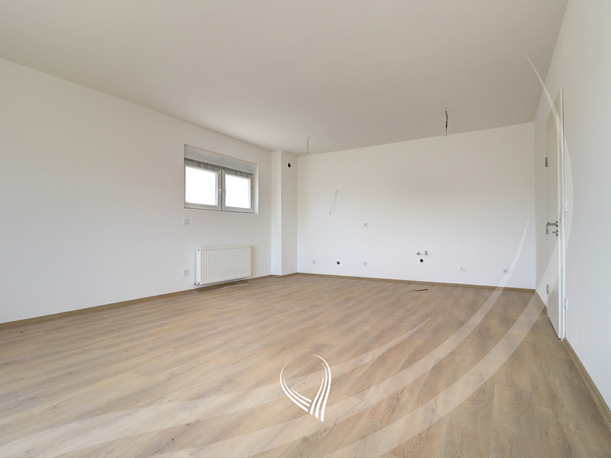 Office space with 3 rooms for rent in the Mati 1 neighborhood1