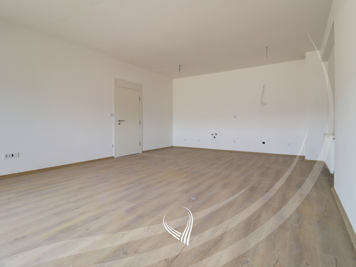 Office space with 4 rooms for rent in the Mati 1 neighborhood2