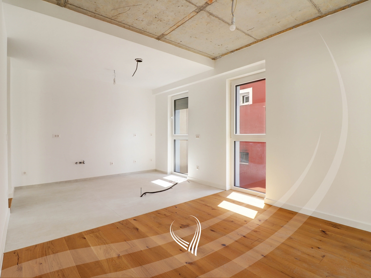 Office space with 4 rooms for rent in the Mati 1 neighborhood3