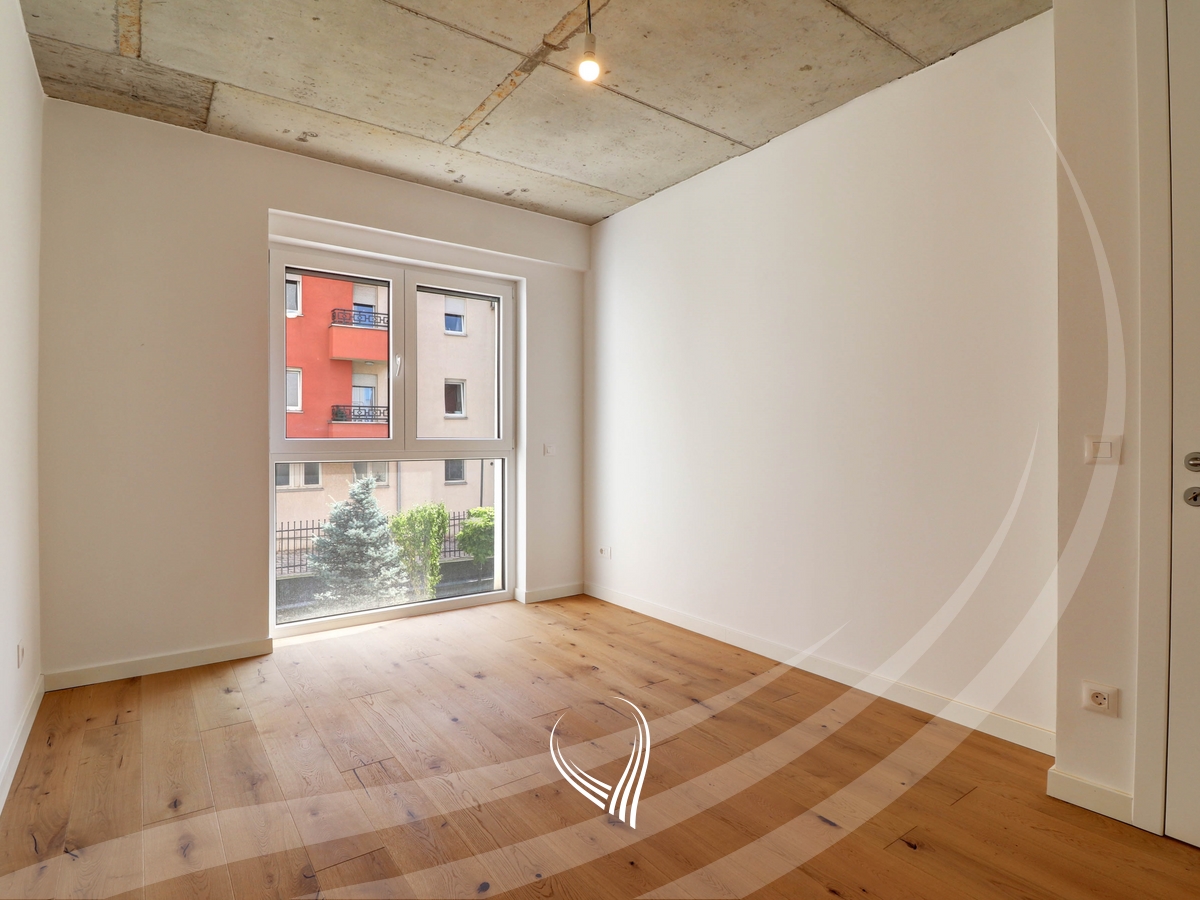 Office space with 4 rooms for rent in the Mati 1 neighborhood5