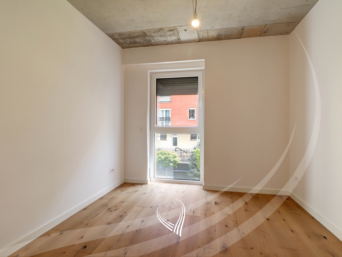 Office space with 4 rooms for rent in the Mati 1 neighborhood6